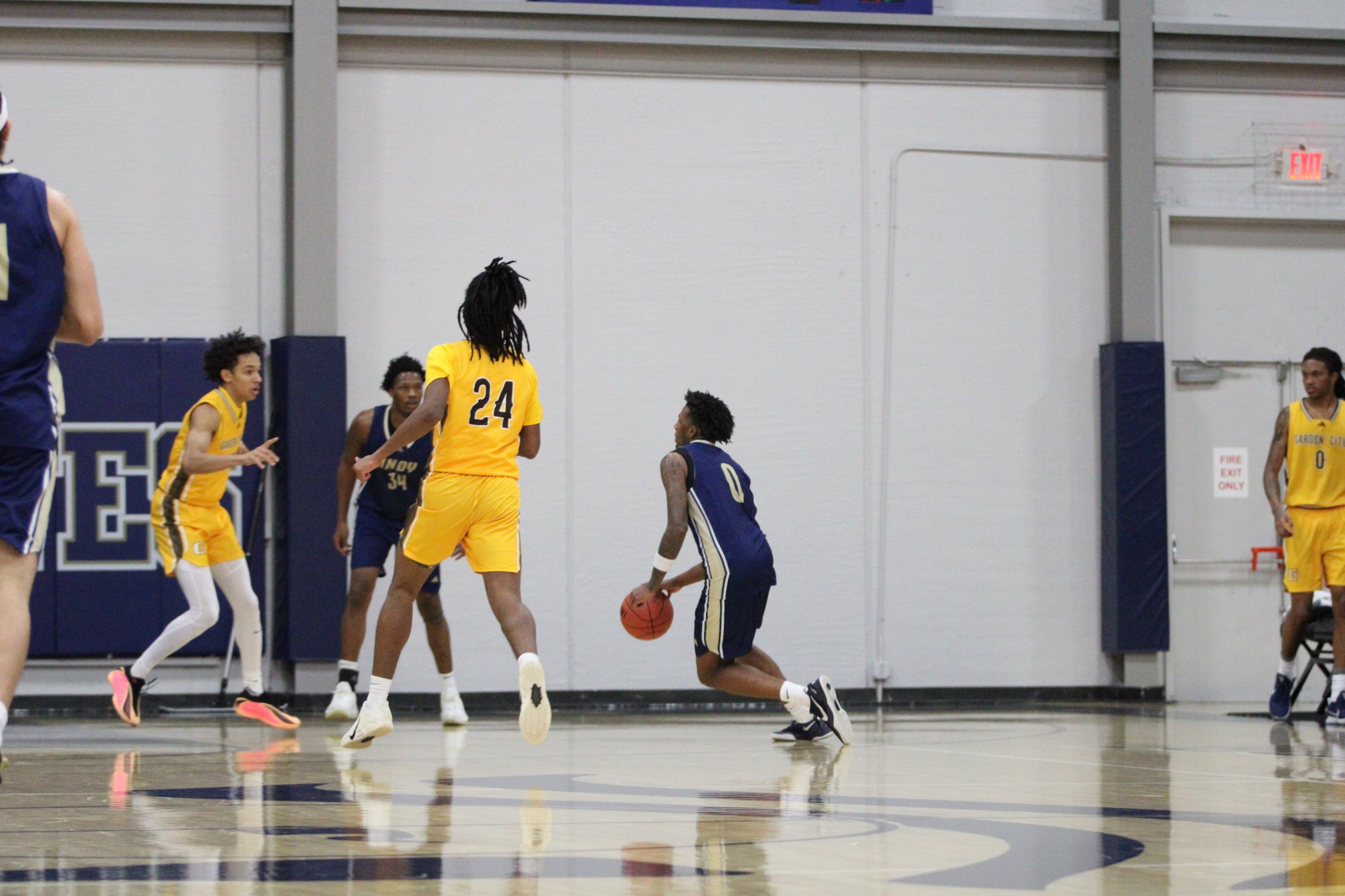 Pirates pick up another crucial KJCCC victory; knock off Barton