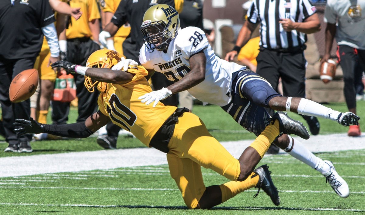 Pirates aim to regroup over BYE week